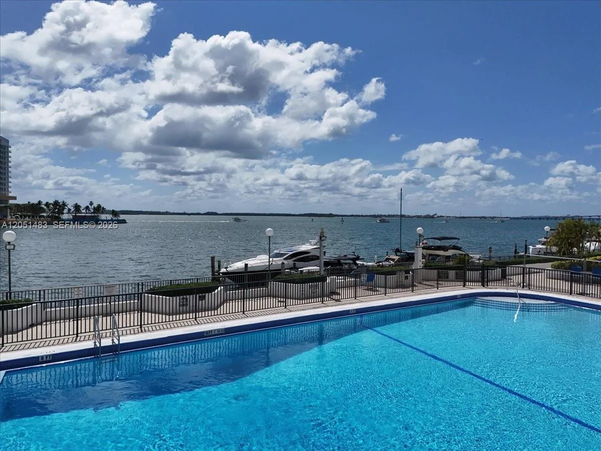905 Brickell Bay Dr # 1523, Miami, FL 33131 photo 8