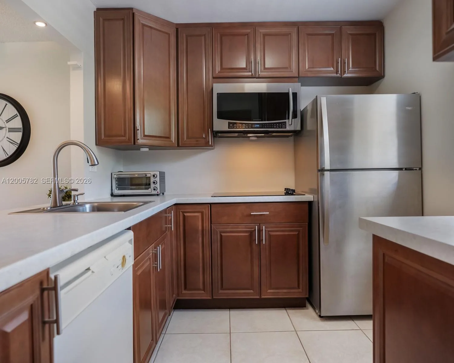 3506 NW 49th Ave # 511, Lauderdale Lakes, FL 33319 — zdjęcie 2