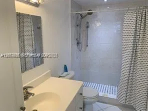 300 Bayview Dr # 508, Sunny Isles Beach, FL 33160 photo 12