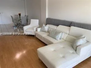 300 Bayview Dr # 508, Sunny Isles Beach, FL 33160 photo 4