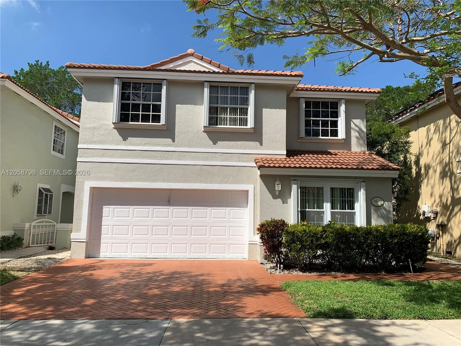 818 Garnet Cir, Weston, FL 33326 photo 2