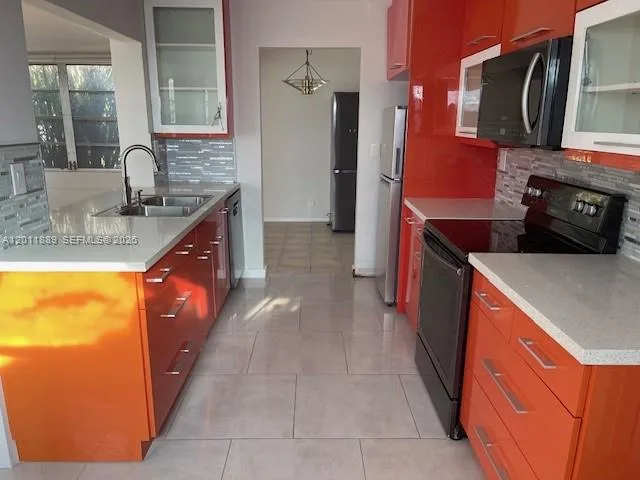 4501 Mainland Dr, Tamarac, FL 33319 photo 8