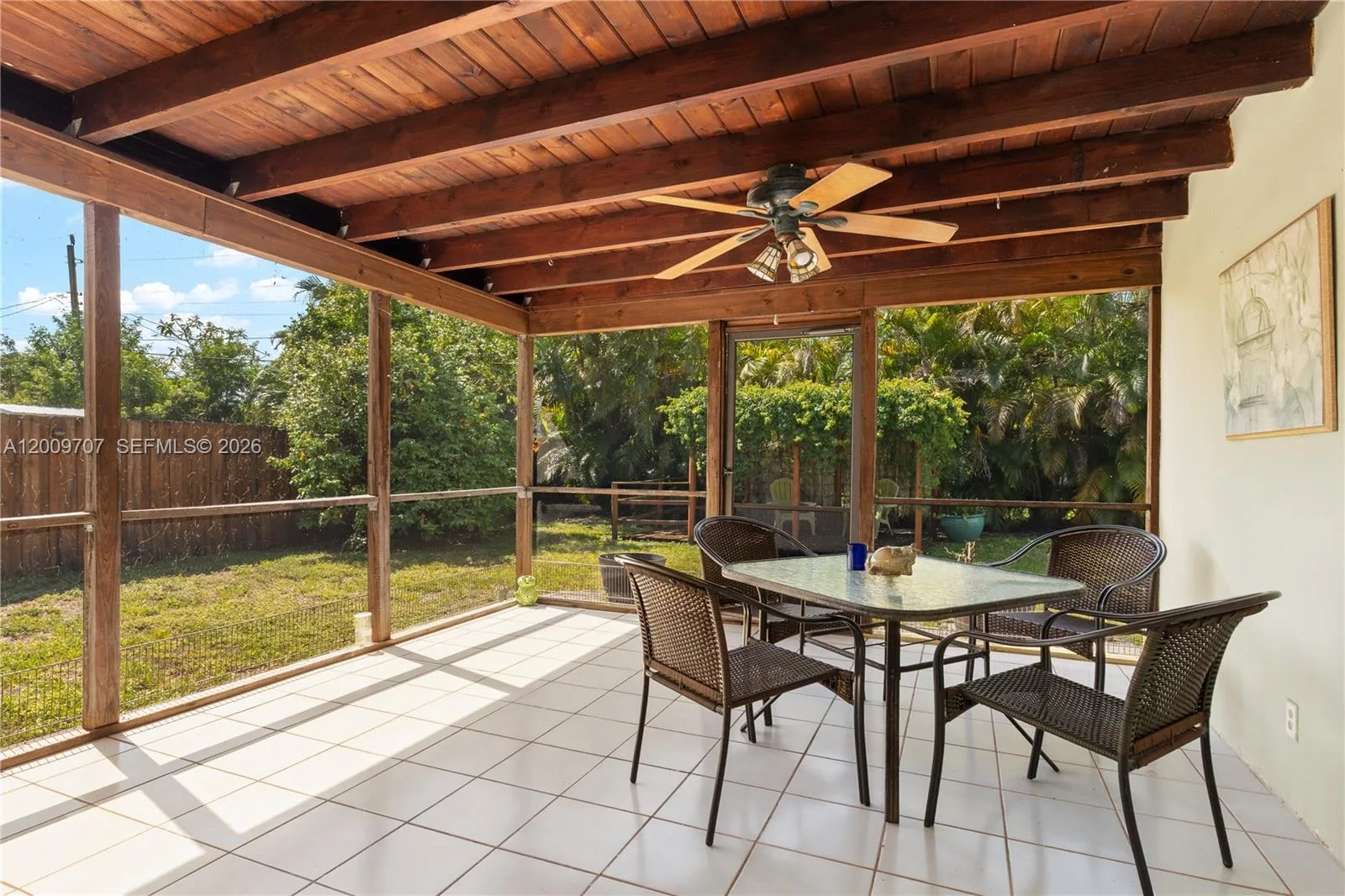 906 NE 5th St, Hallandale Beach, FL 33009 photo 4