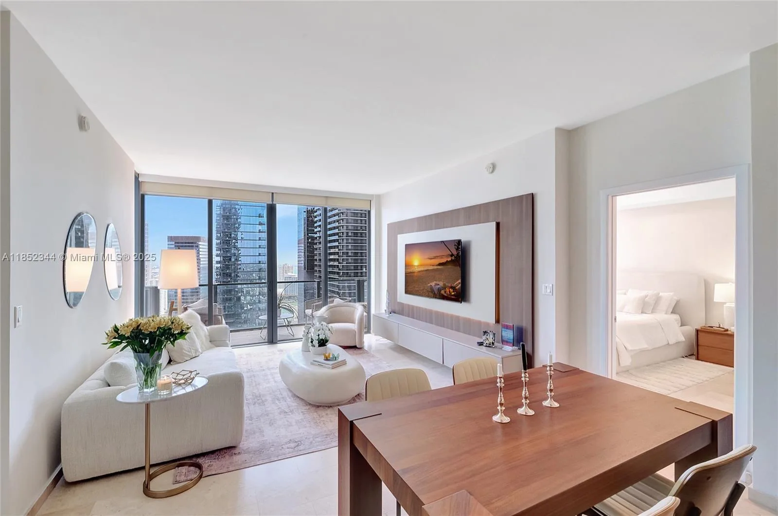88 SW 7th St # 3003, Miami, FL 33130