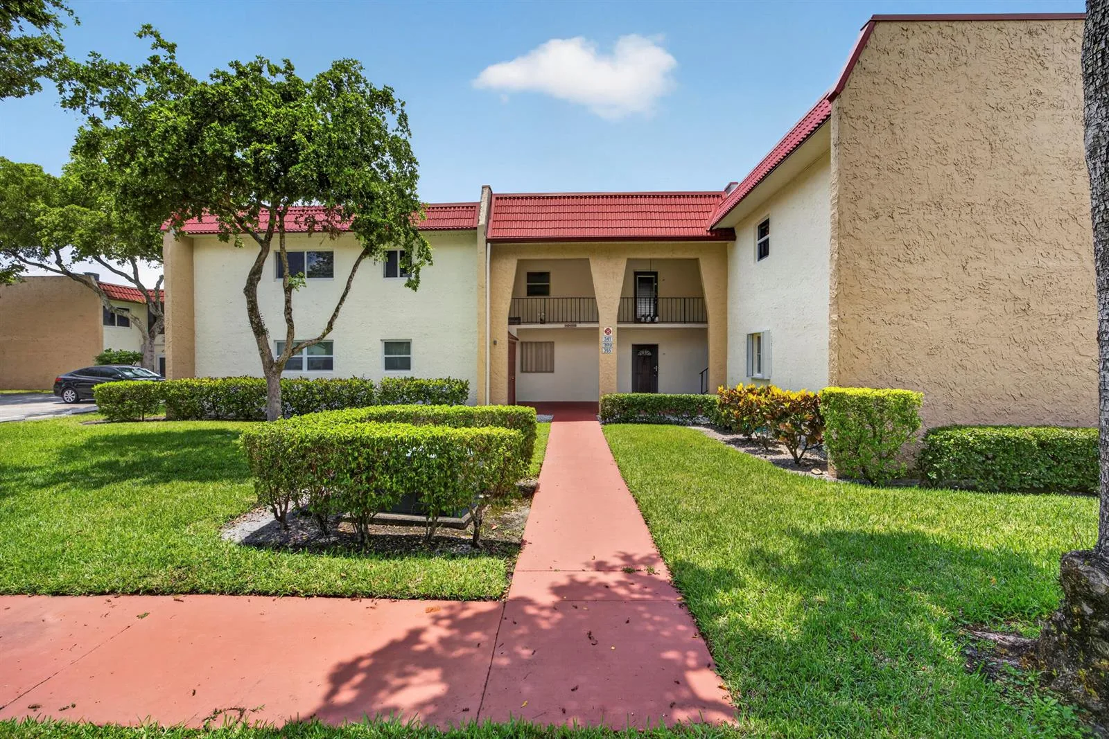 355 Lake Frances Drive, West Palm Beach, FL 33411 photo 2