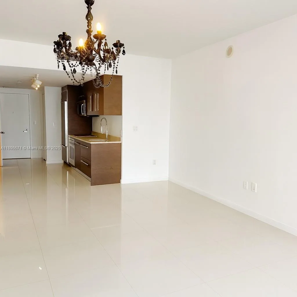 475 Brickell Ave # 408, Miami, FL 33131 photo 3