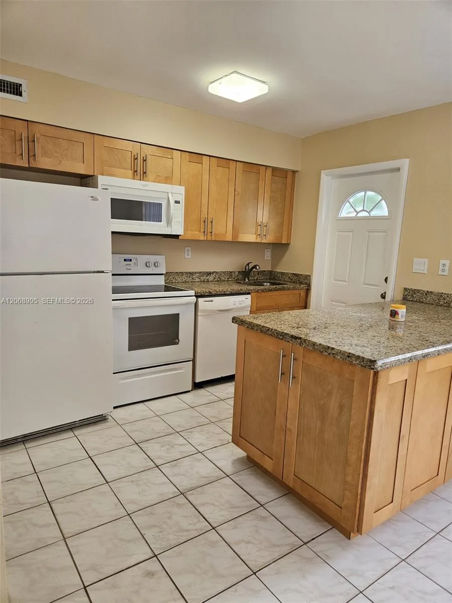 1008 NE 34th Ct # A, Oakland Park, FL 33334 photo 3