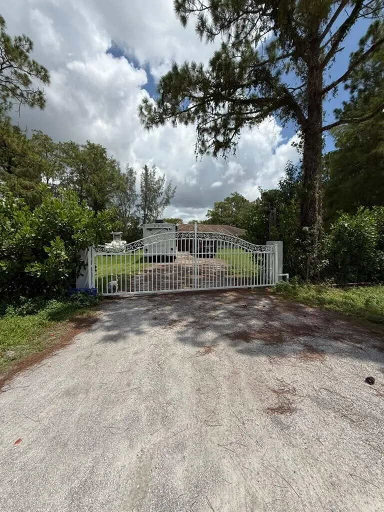 17995 31ST Road N, FL 33470