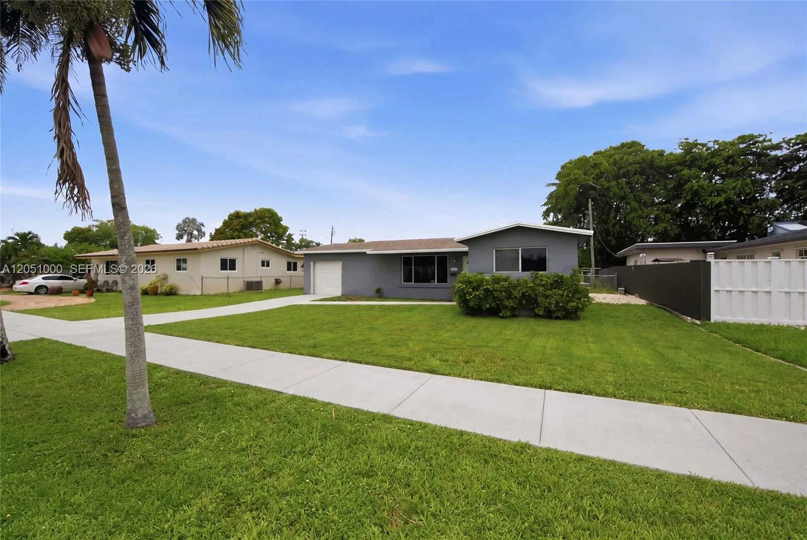 2901 Cleveland St, Hollywood, FL 33020 photo 2