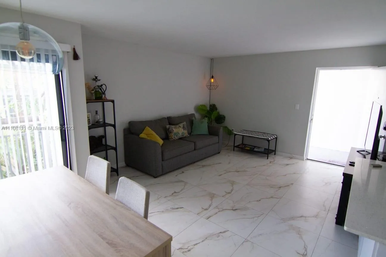 753 Michigan # 3A, Miami Beach, FL 33139 photo 2