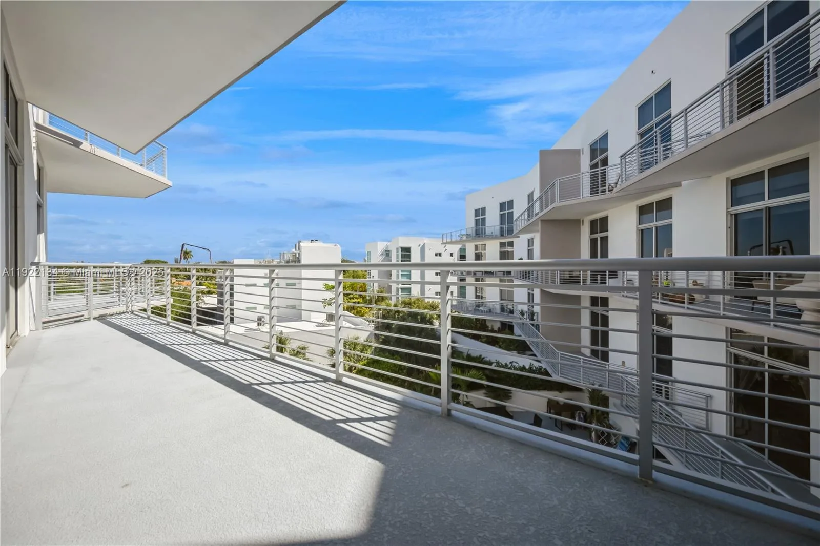 2001 Meridian Ave # 512, Miami Beach, FL 33139 photo 4