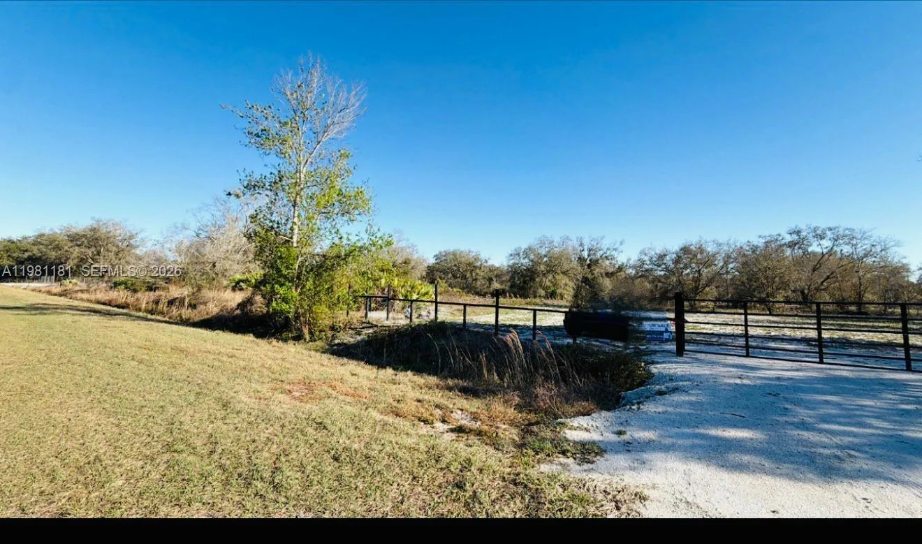 18626 NW 284 st, Okeechobee, FL 34972 photo 2