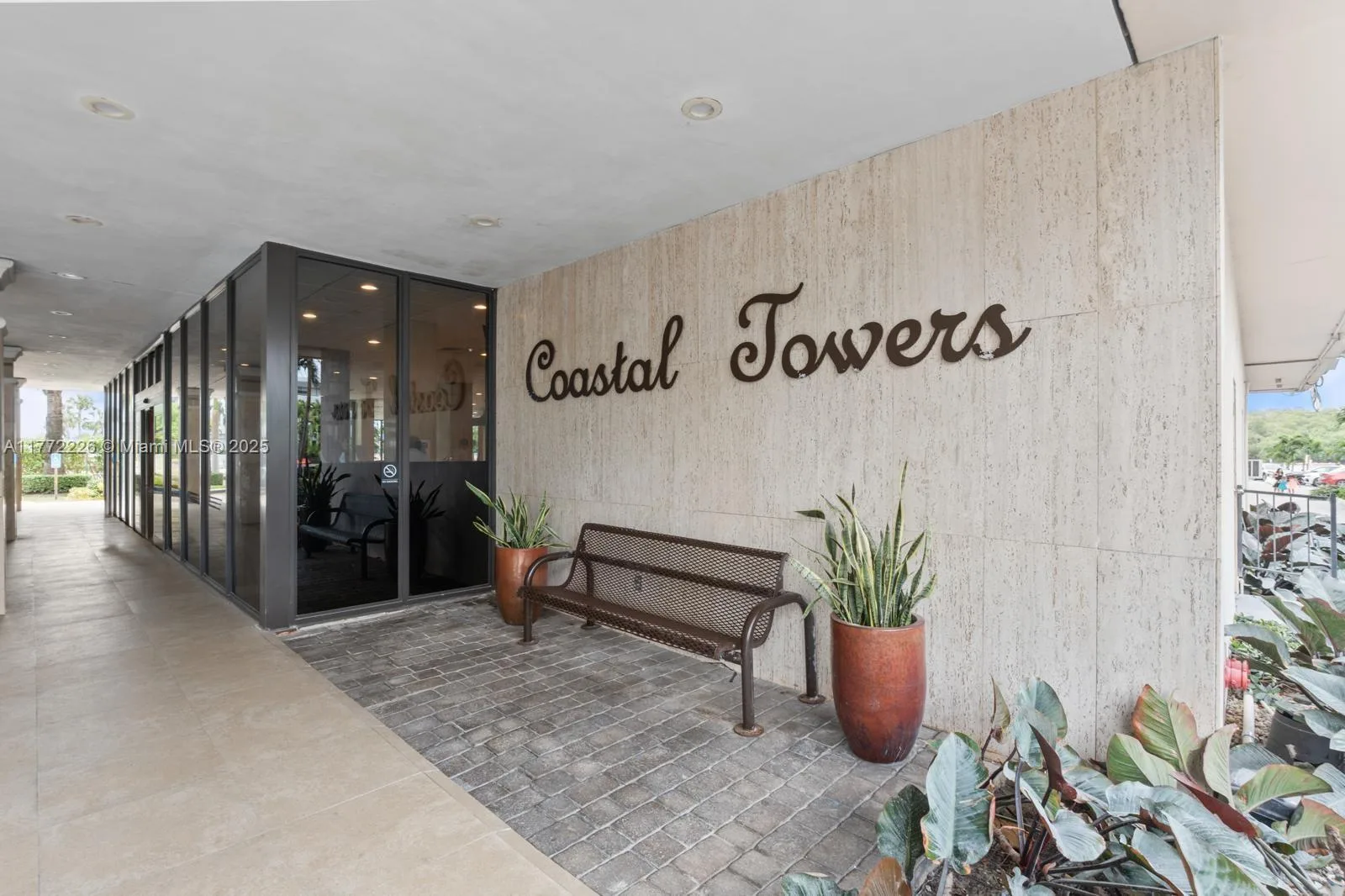 400 Kings Point Dr # 1607, Sunny Isles Beach, FL 33160 photo 11