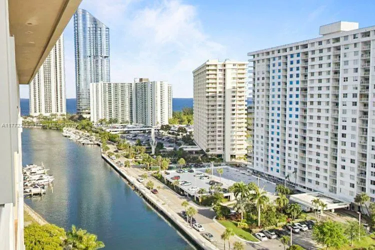 400 Kings Point Dr # 1607, Sunny Isles Beach, FL 33160 photo 2