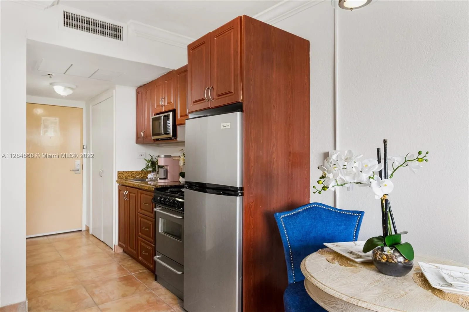19201 Collins Ave # 641, Sunny Isles Beach, FL 33160 photo 10