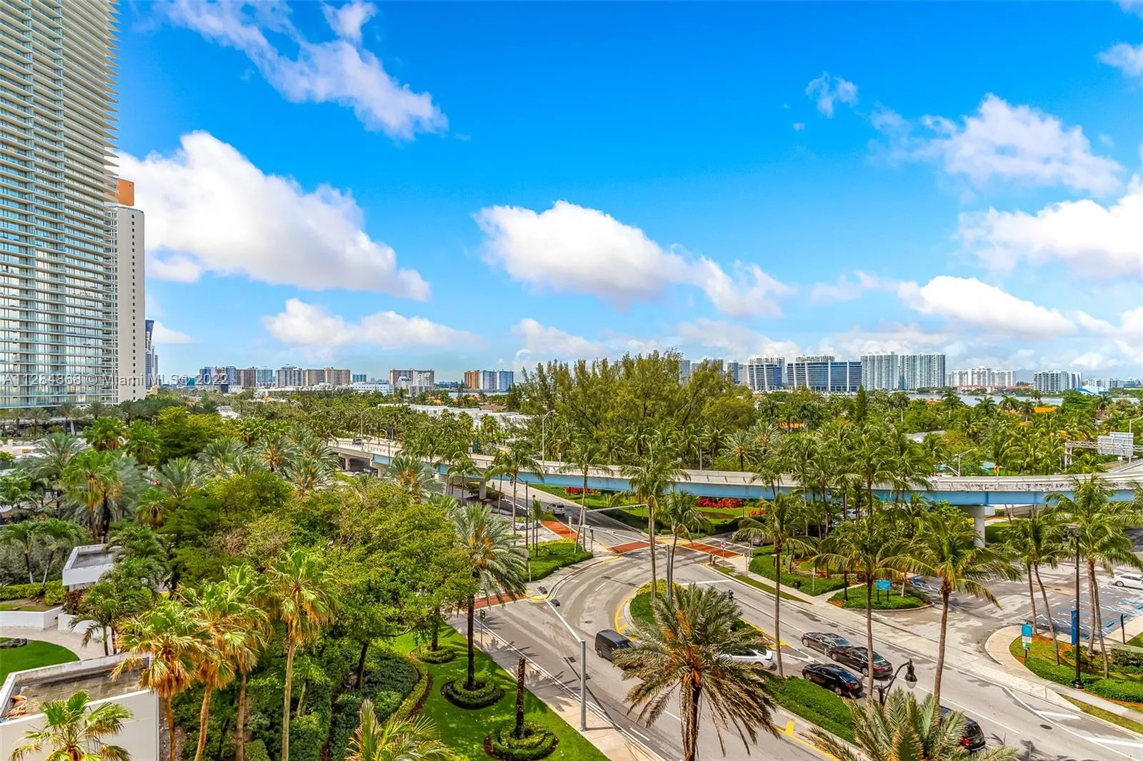 19201 Collins Ave # 641, Sunny Isles Beach, FL 33160 photo 3