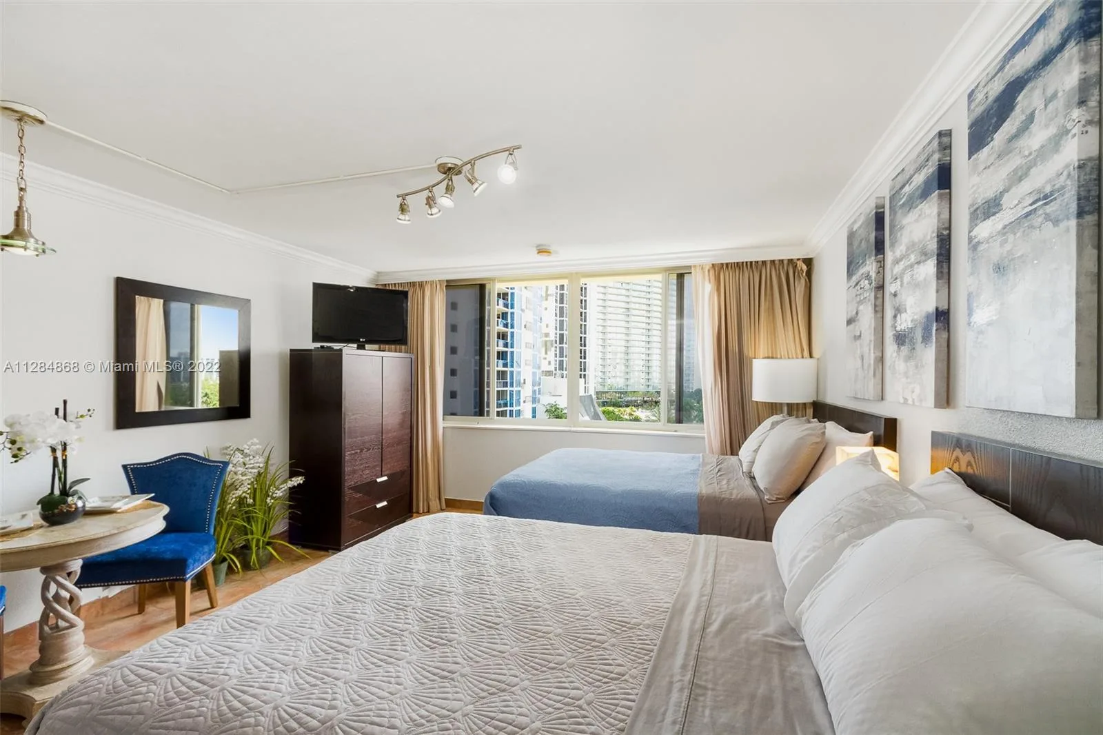 19201 Collins Ave # 641, Sunny Isles Beach, FL 33160 photo 5