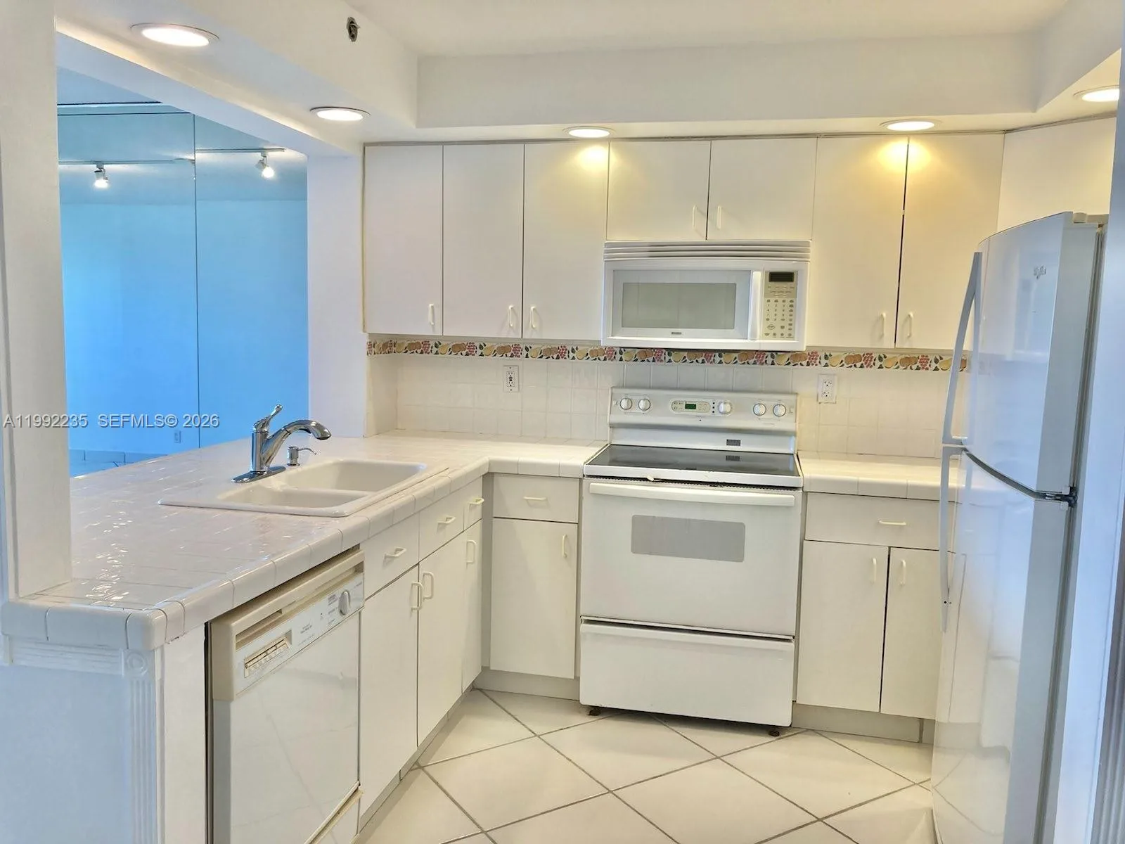 2555 Collins Ave # 1707, Miami Beach, FL 33140 photo 5