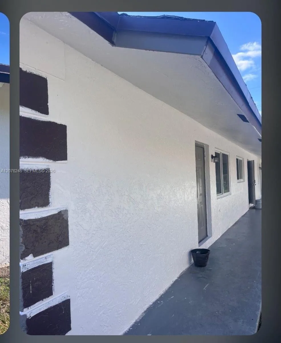 2500 Franklin Dr, Fort Lauderdale, FL 33311