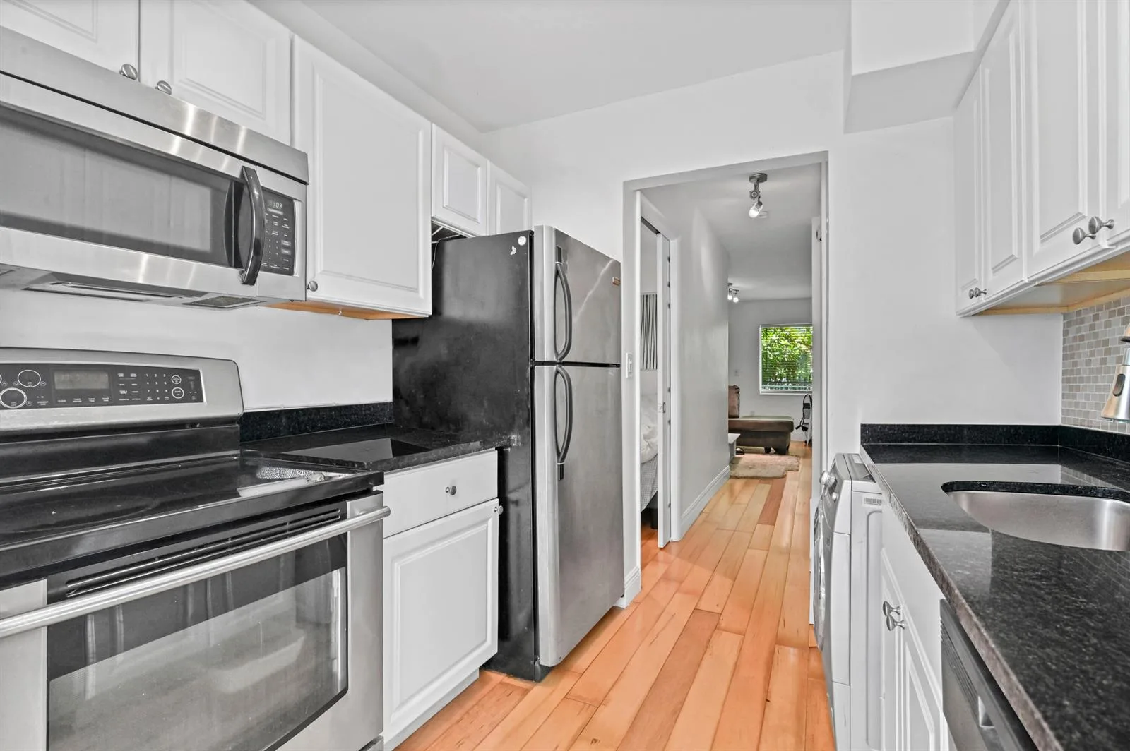 1035 Meridian Avenue # 5, Miami Beach, FL 33139 photo 10
