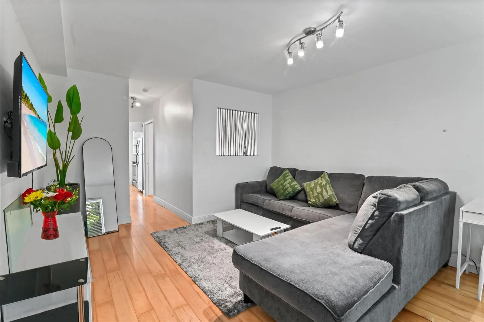 1035 Meridian Avenue # 5, Miami Beach, FL 33139 photo 4
