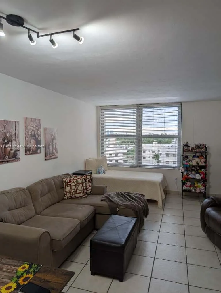 2899 Collins Ave # 736, Miami Beach, FL 33140 photo 11
