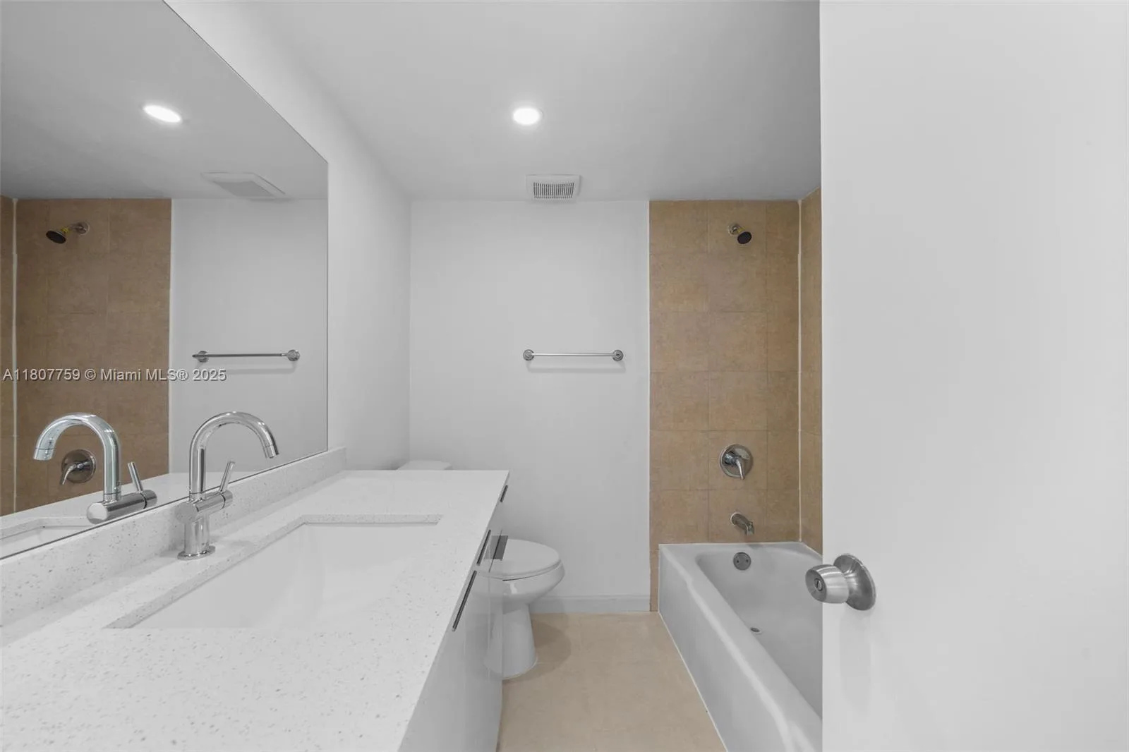 4222 Inverrary Blvd # 4211, Lauderhill, FL 33319 photo 10