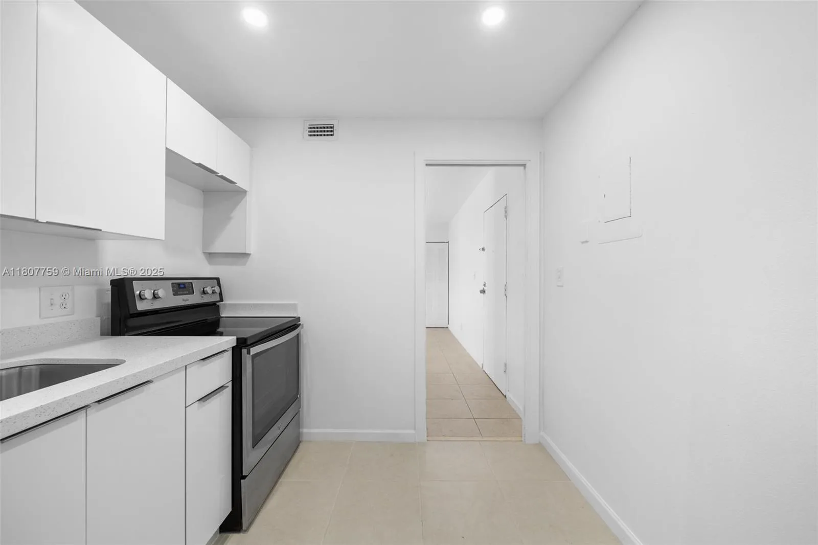 4222 Inverrary Blvd # 4211, Lauderhill, FL 33319 photo 2
