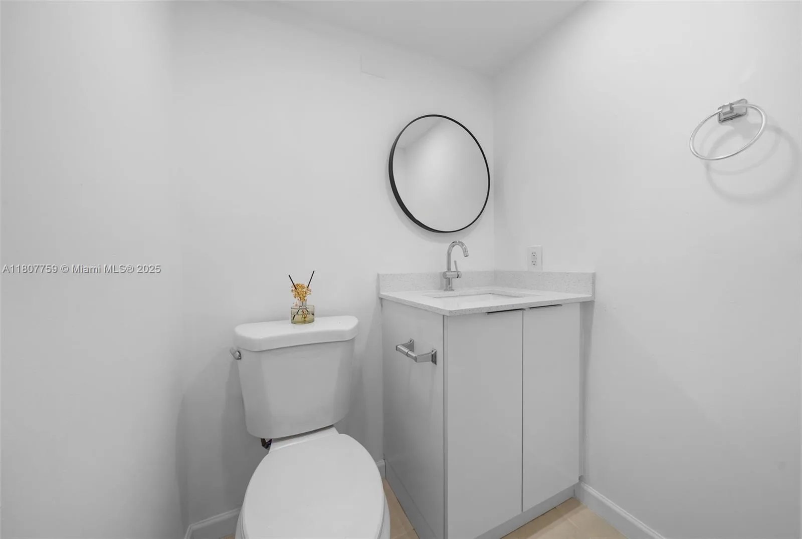 4222 Inverrary Blvd # 4211, Lauderhill, FL 33319 photo 5
