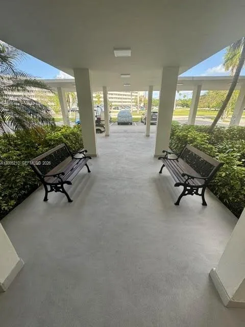 2861 Leonard Dr # F514, Aventura, FL 33160 photo 3