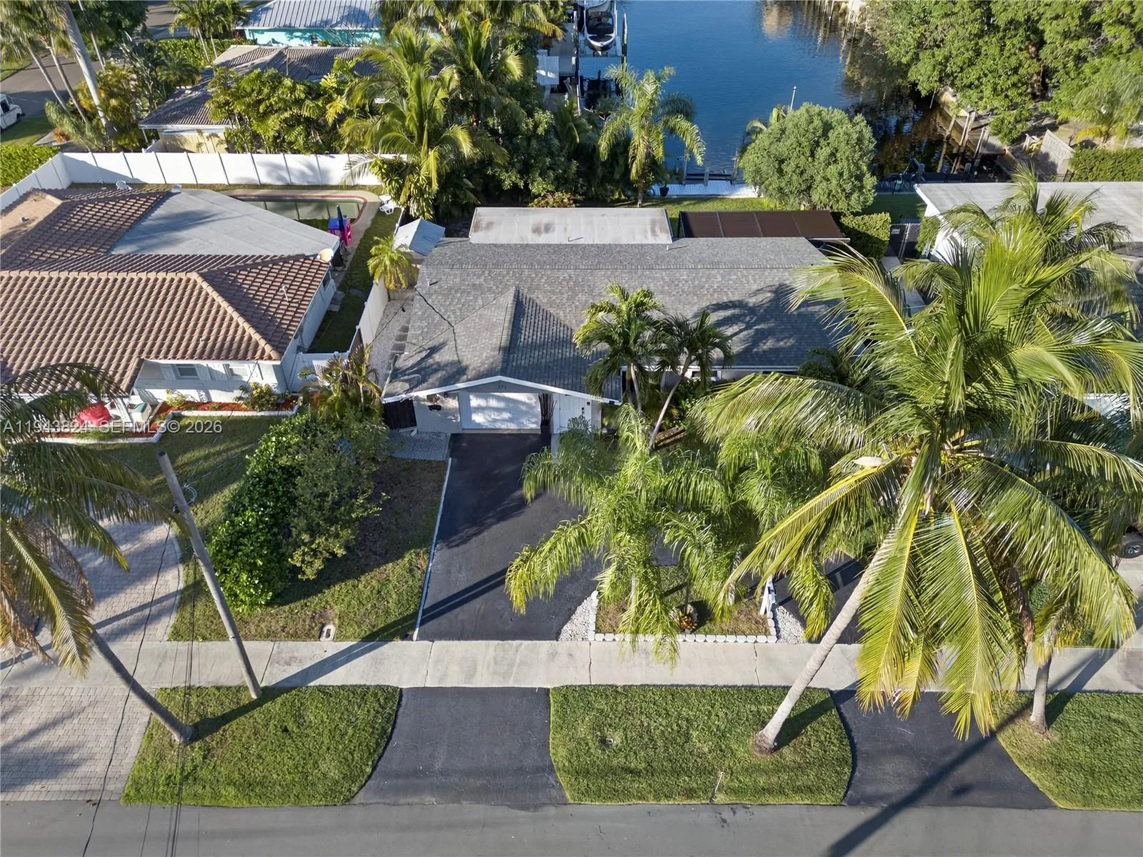 371 SE 3rd St, Pompano Beach, FL 33060 photo 3