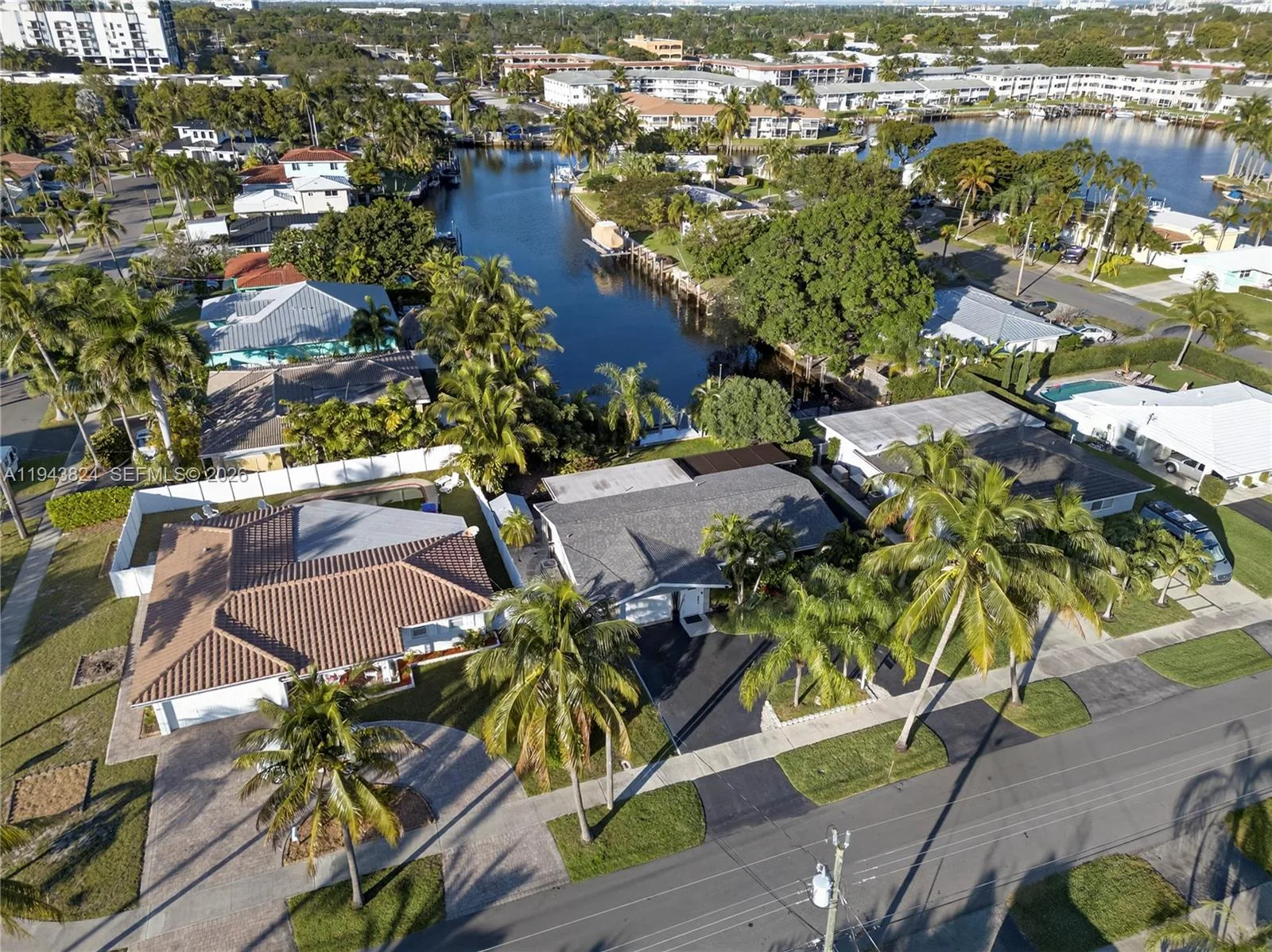 371 SE 3rd St, Pompano Beach, FL 33060 photo 5