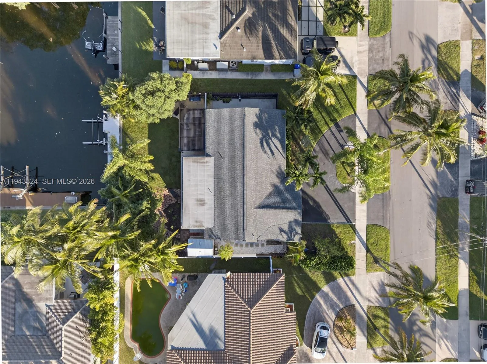371 SE 3rd St, Pompano Beach, FL 33060 photo 6