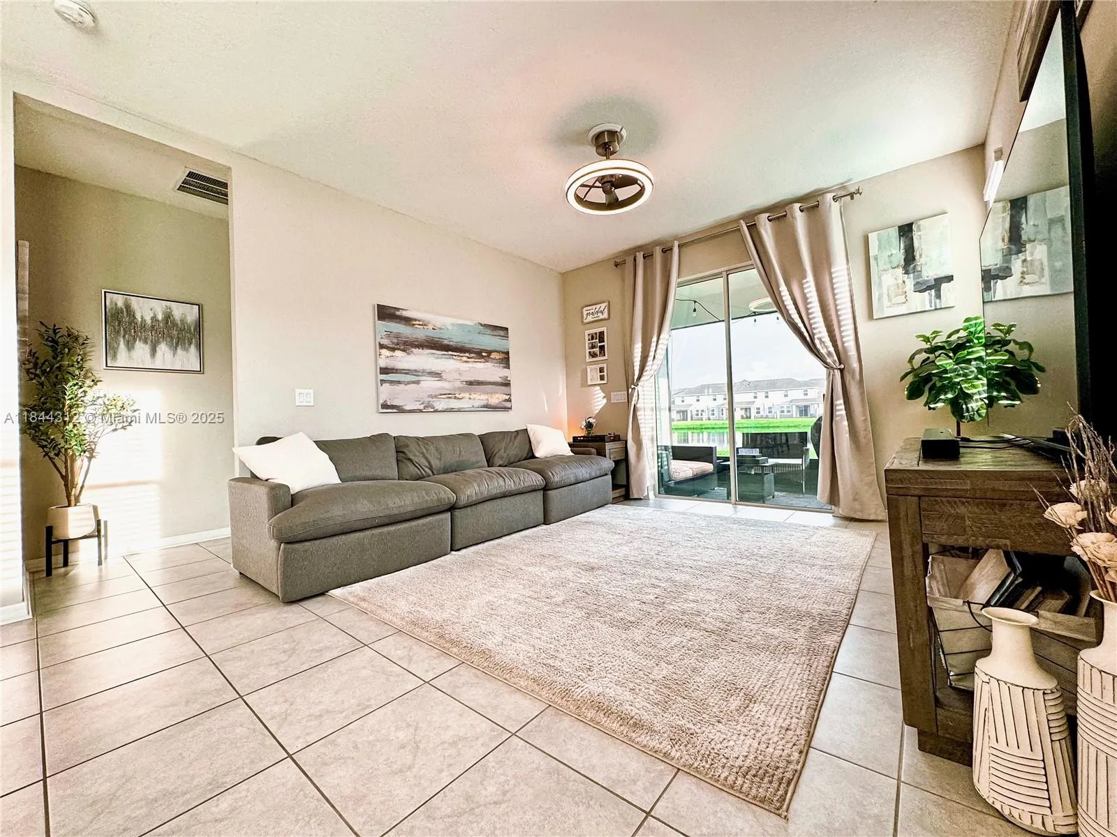 11524 Woodleaf Dr, Bradenton, FL 34211 photo 2