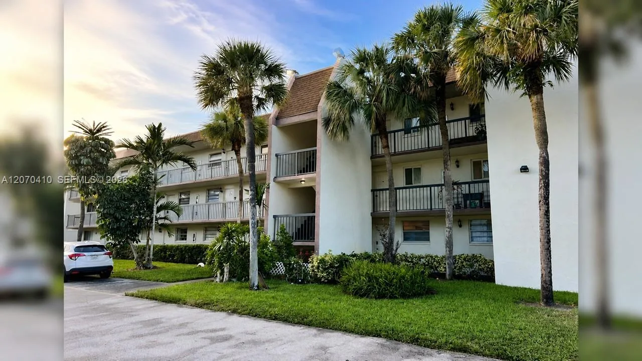 7500 NW 17 St # 107, Plantation, FL 33313
