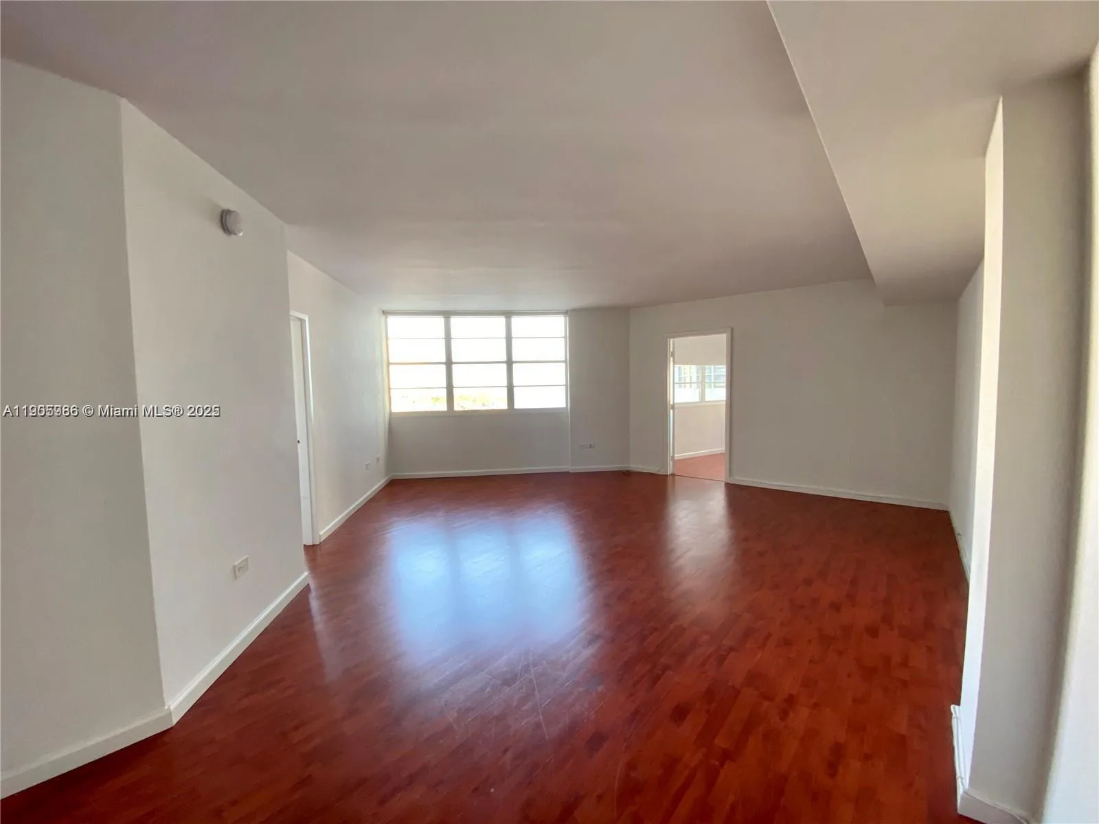 825 Brickell Bay Dr # 742, Miami, FL 33131 photo 4