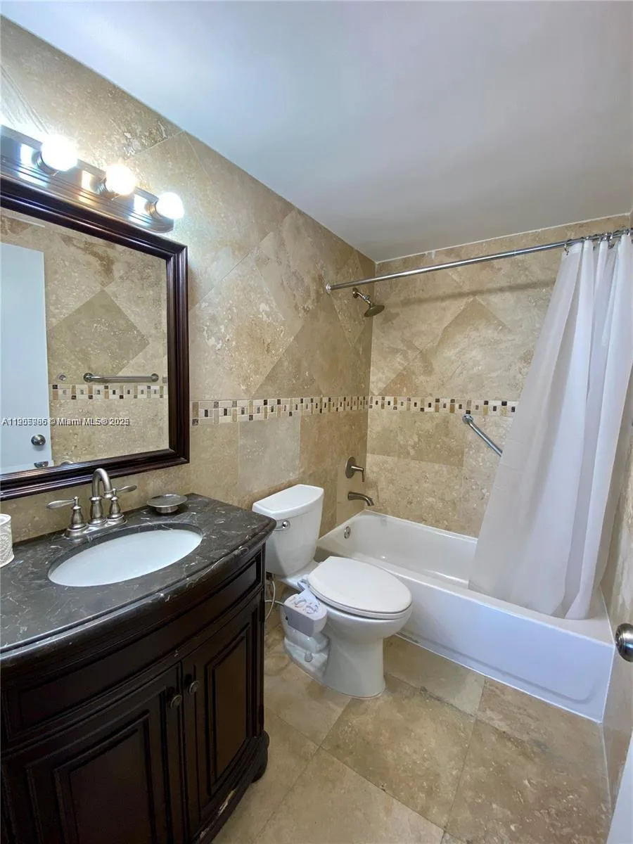 825 Brickell Bay Dr # 742, Miami, FL 33131 photo 6