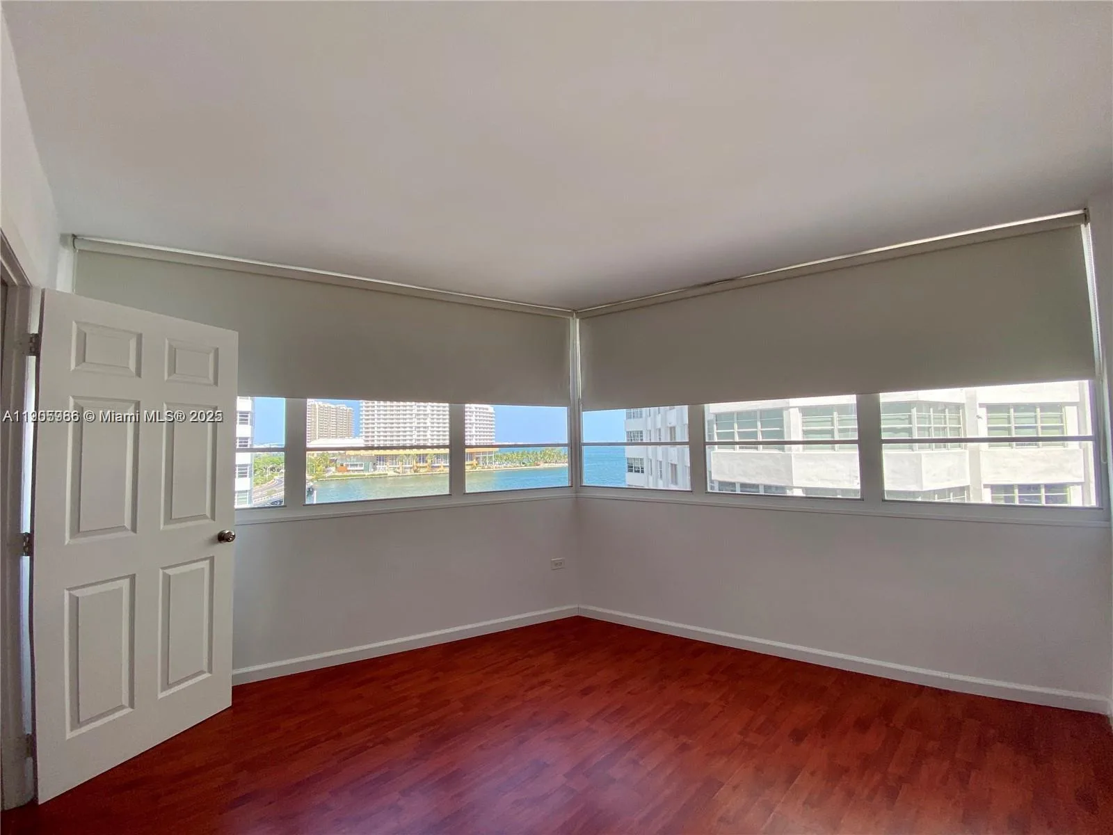 825 Brickell Bay Dr # 742, Miami, FL 33131 photo 8