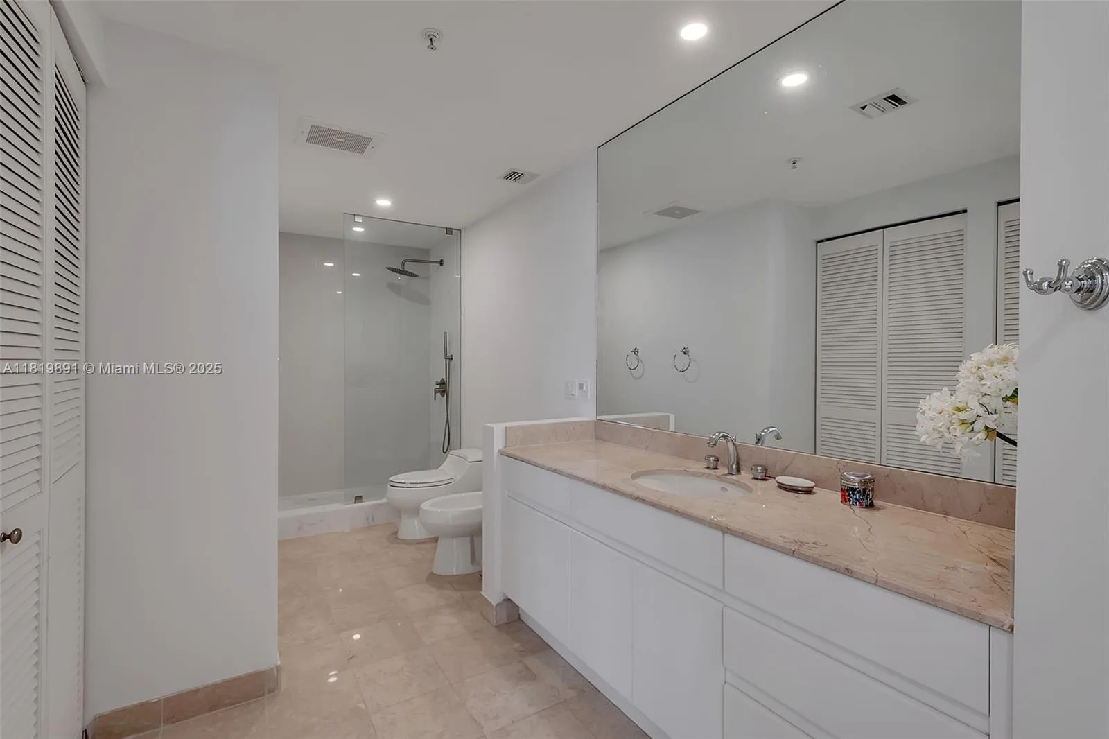 848 Brickell Key Dr # 1803, Miami, FL 33131 photo 13