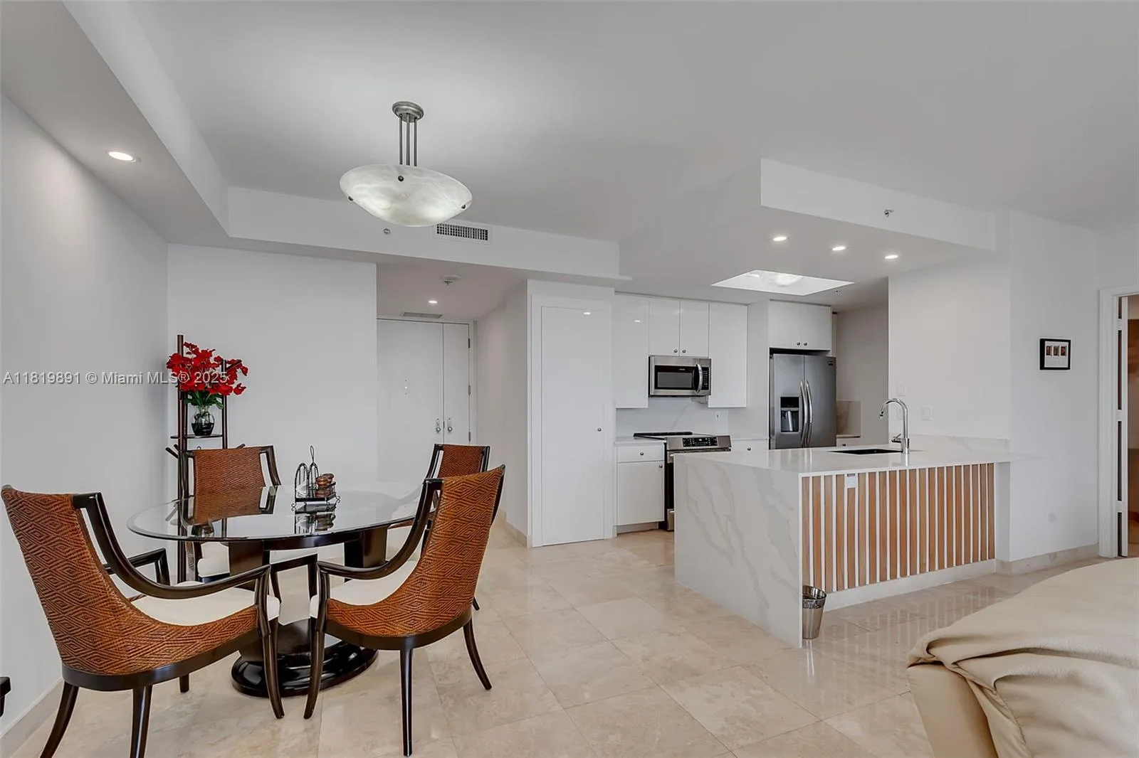 848 Brickell Key Dr # 1803, Miami, FL 33131 photo 3
