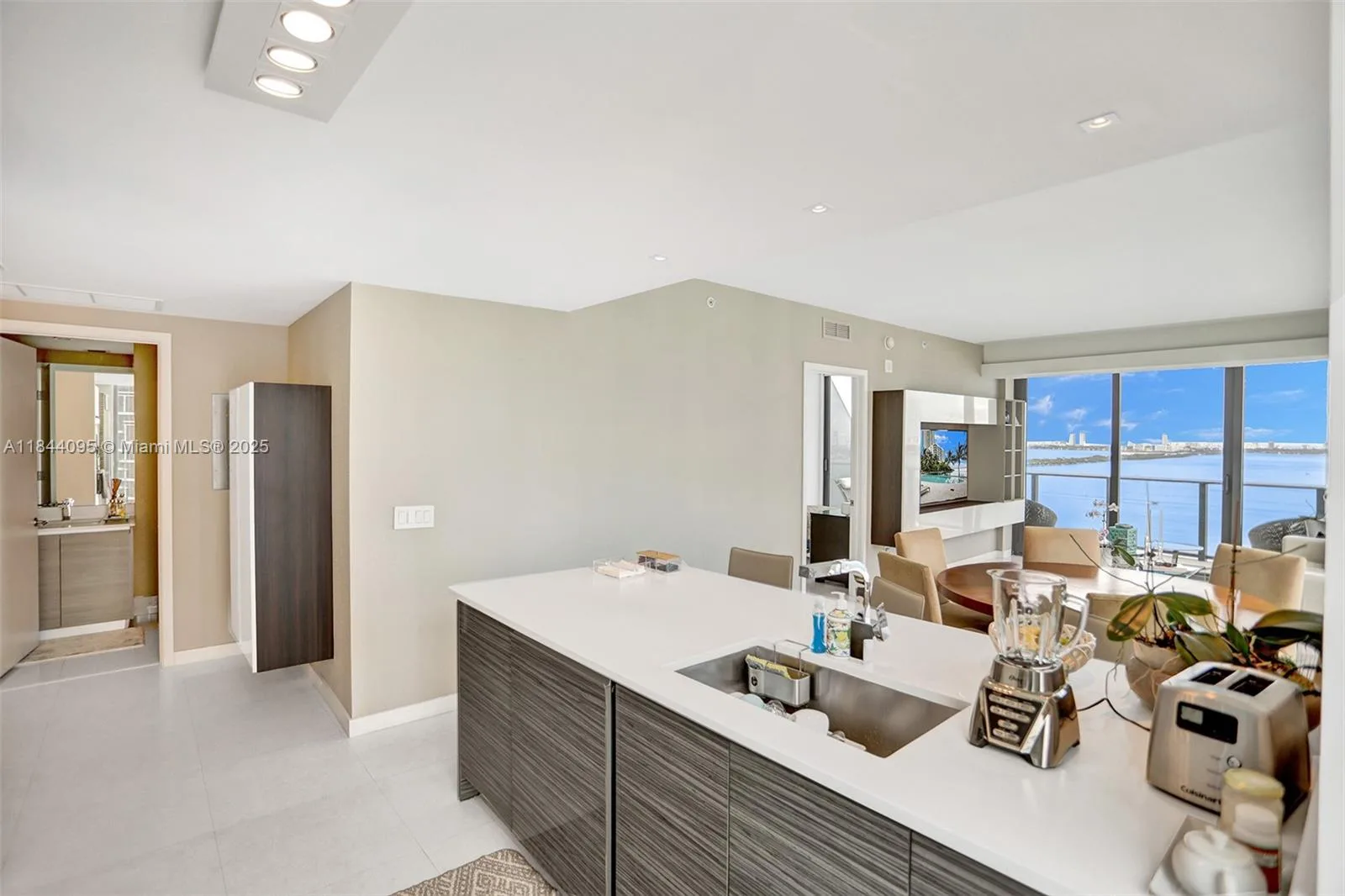 460 NE 28th St # 2608, Miami, FL 33137 photo 10
