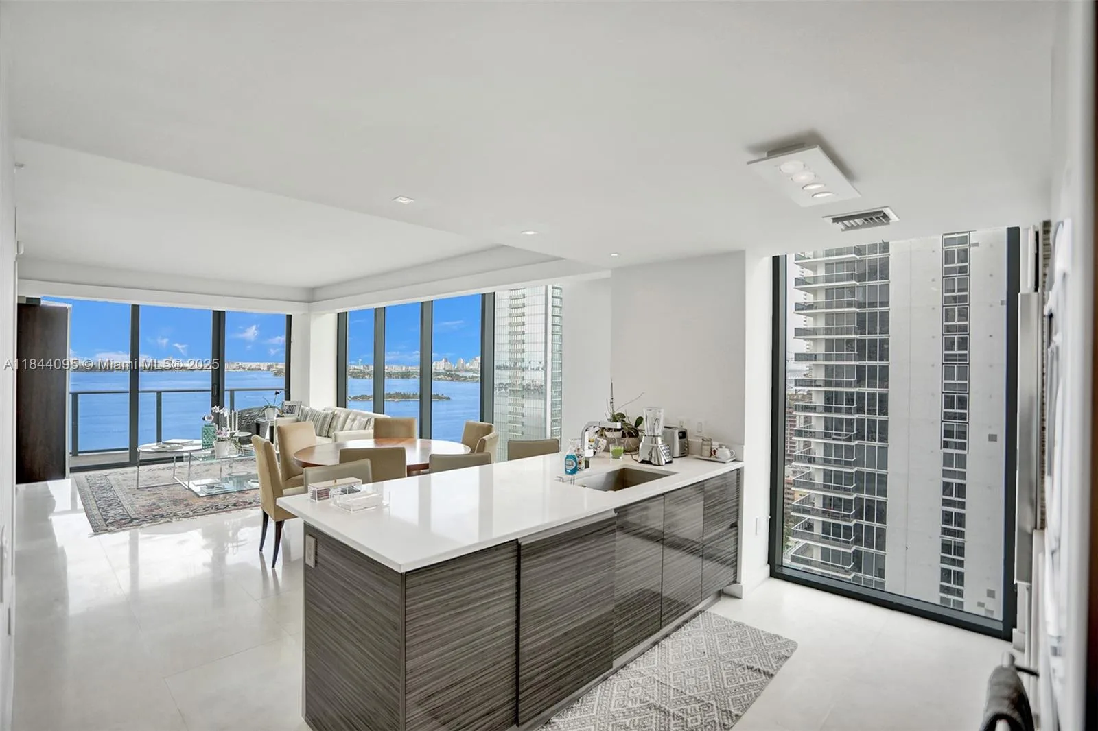 460 NE 28th St # 2608, Miami, FL 33137 photo 8
