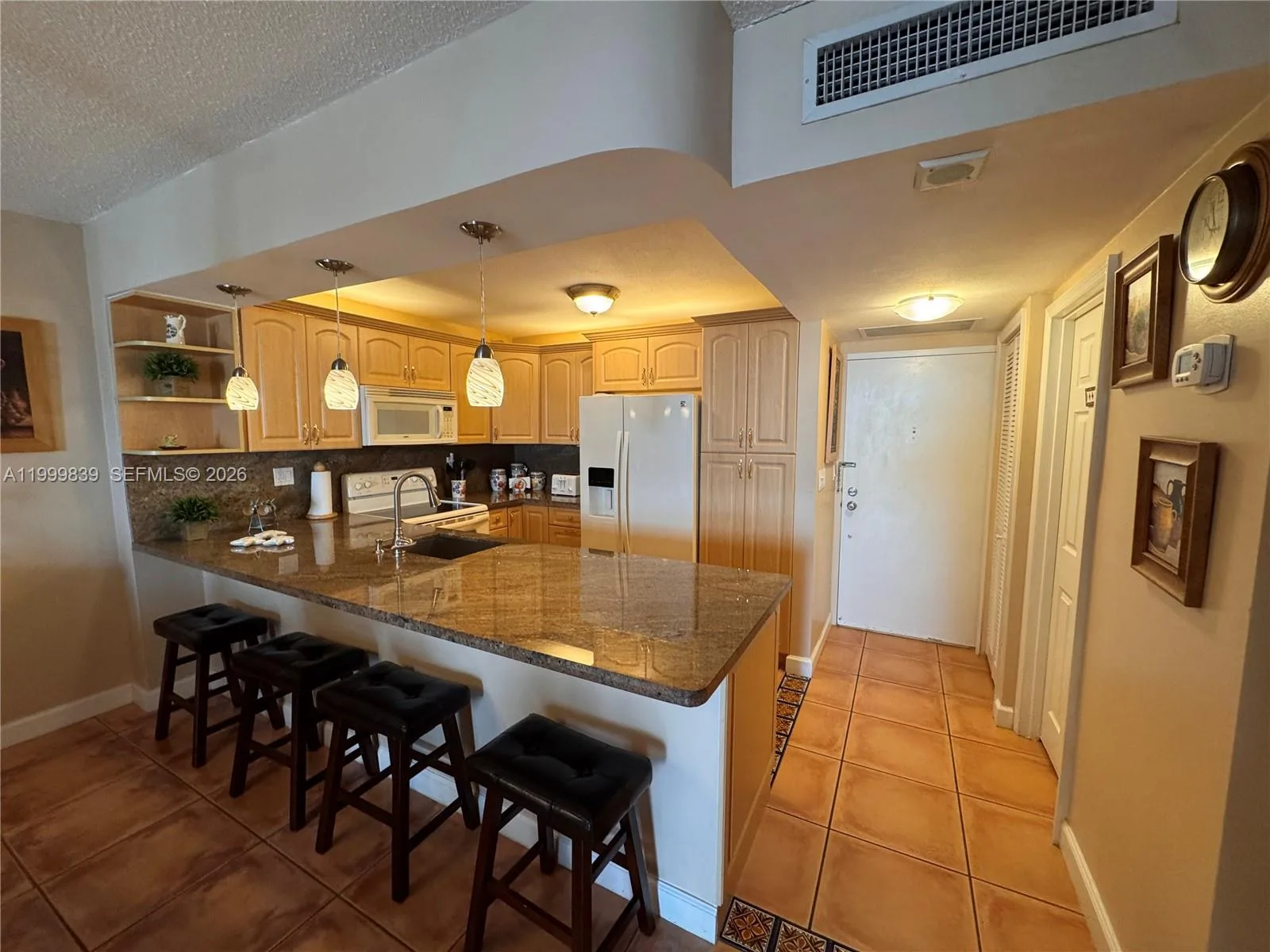 3725 S Ocean Dr # 421, Hollywood, FL 33019