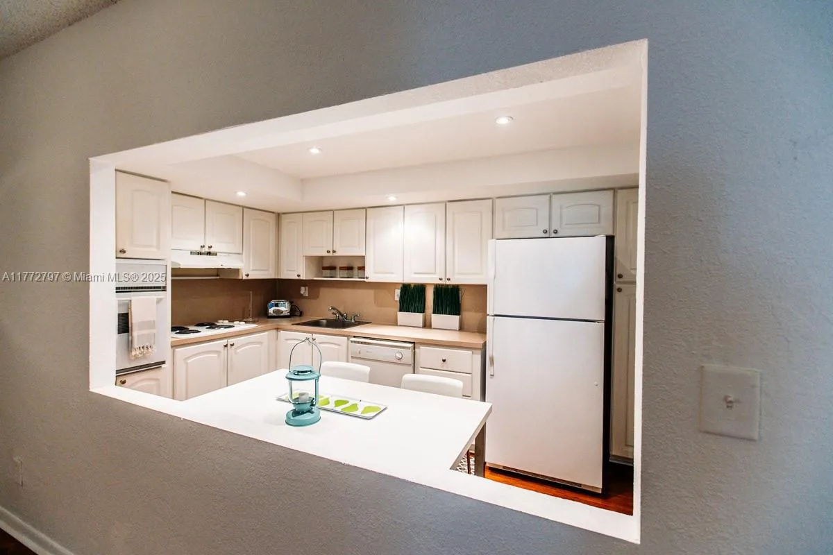 19370 Collins Ave # 326, Sunny Isles Beach, FL 33160 photo 8