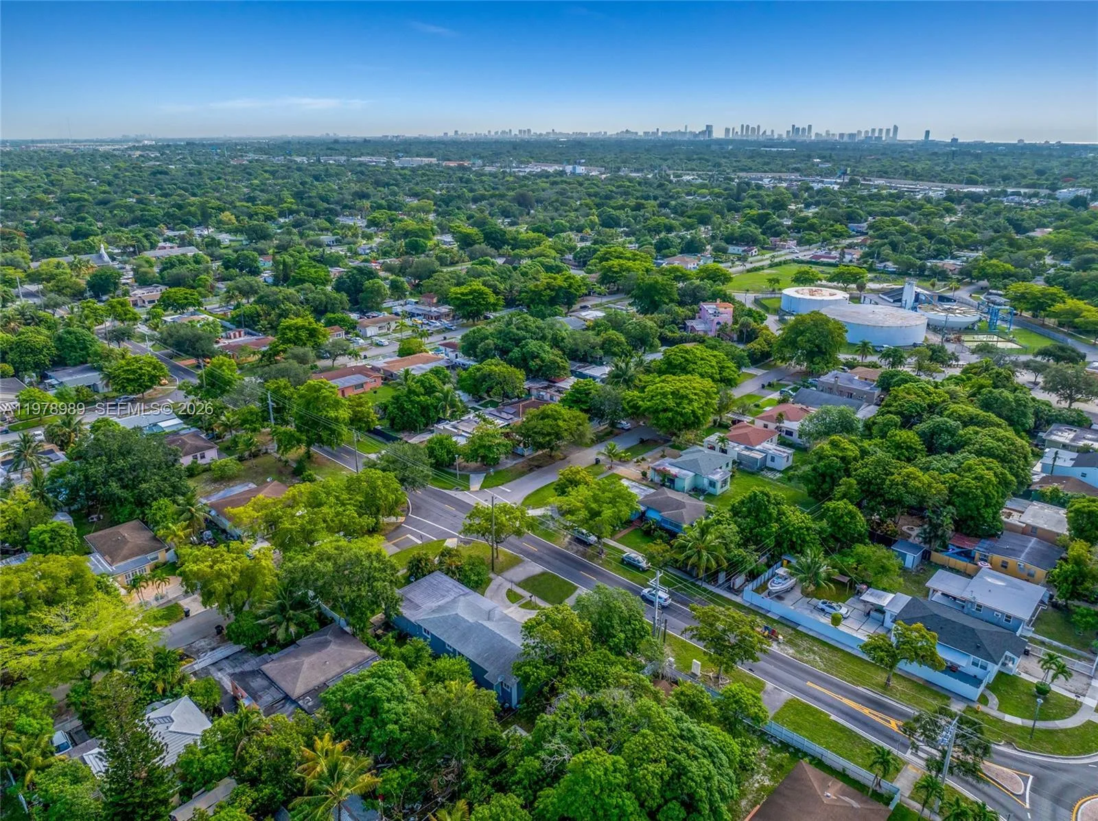 12090 NW 12th Ave, North Miami, FL 33168 photo 11