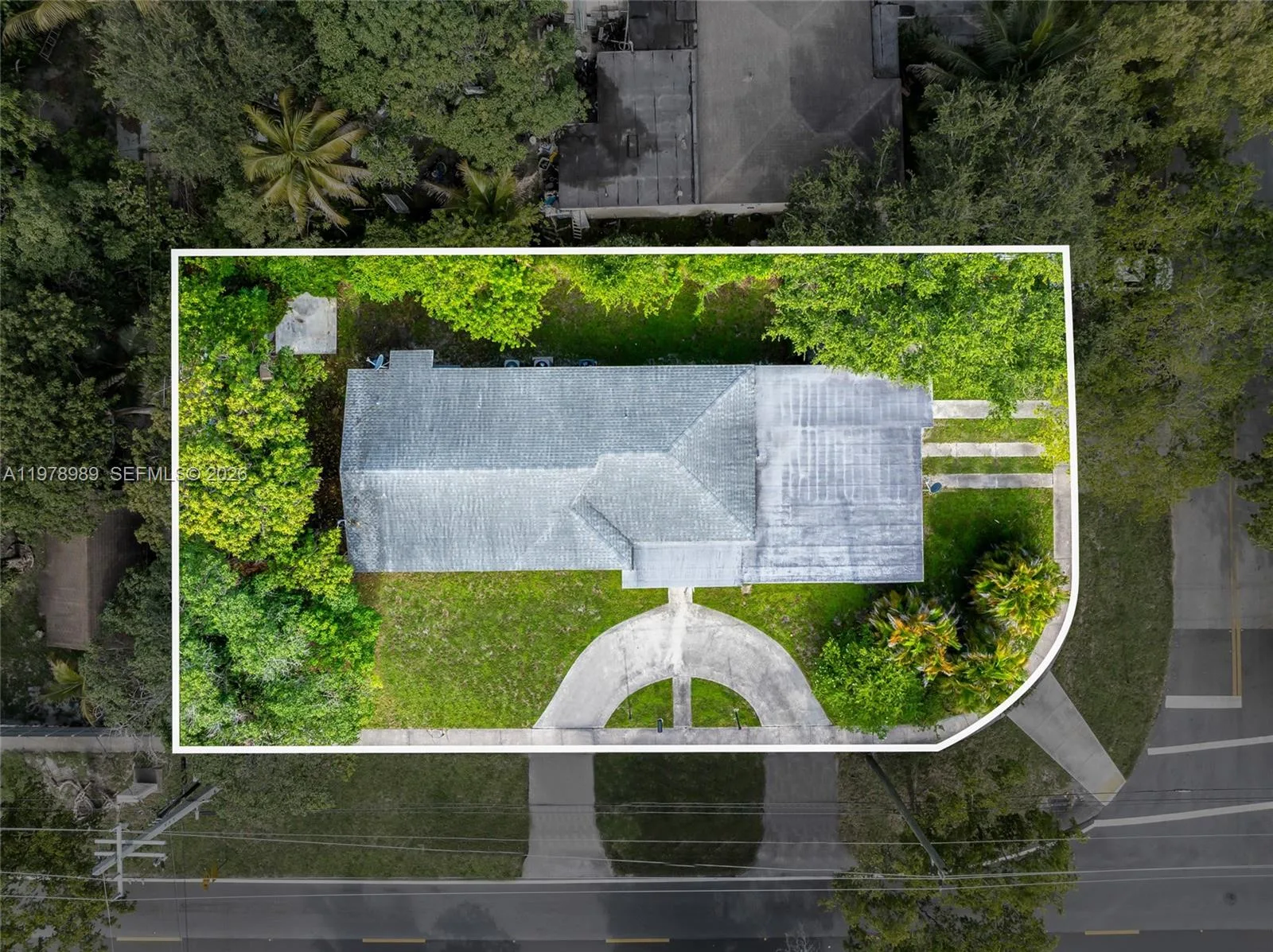 12090 NW 12th Ave, North Miami, FL 33168 photo 2