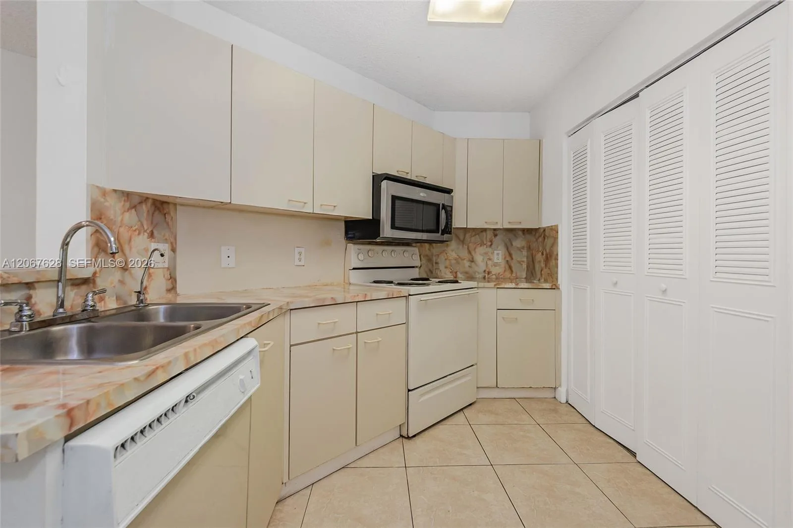 6272 NW 186th St # 106, Miami, FL 33015 photo 13