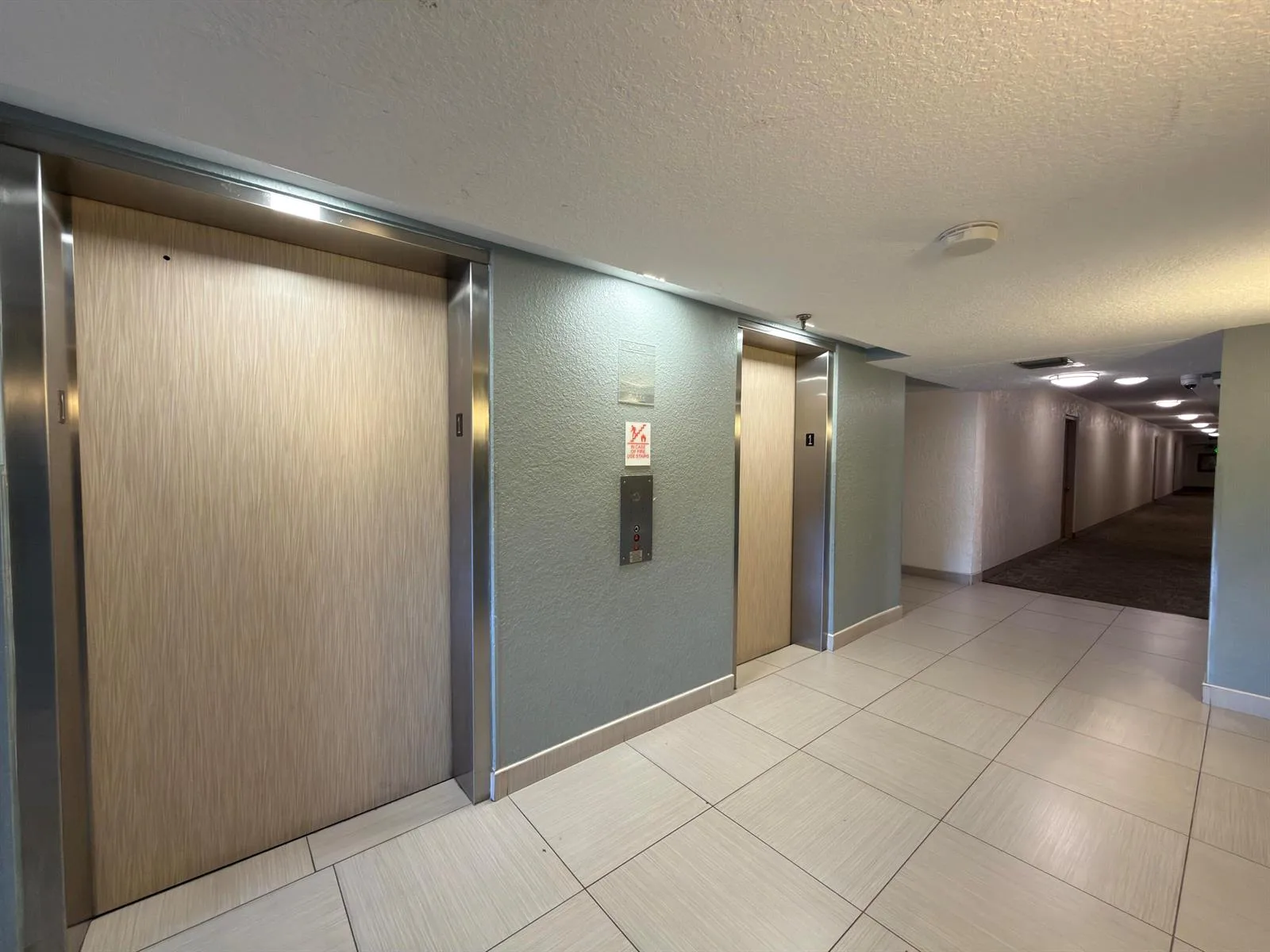 9440 SW 8TH Street # 208, Boca Raton, FL 33428 — photo 5 of 31