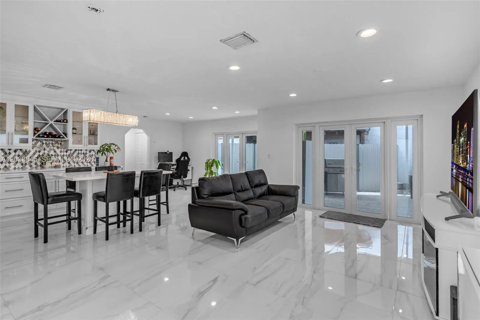 979 NW 126th Path, Miami, FL 33182 photo 4