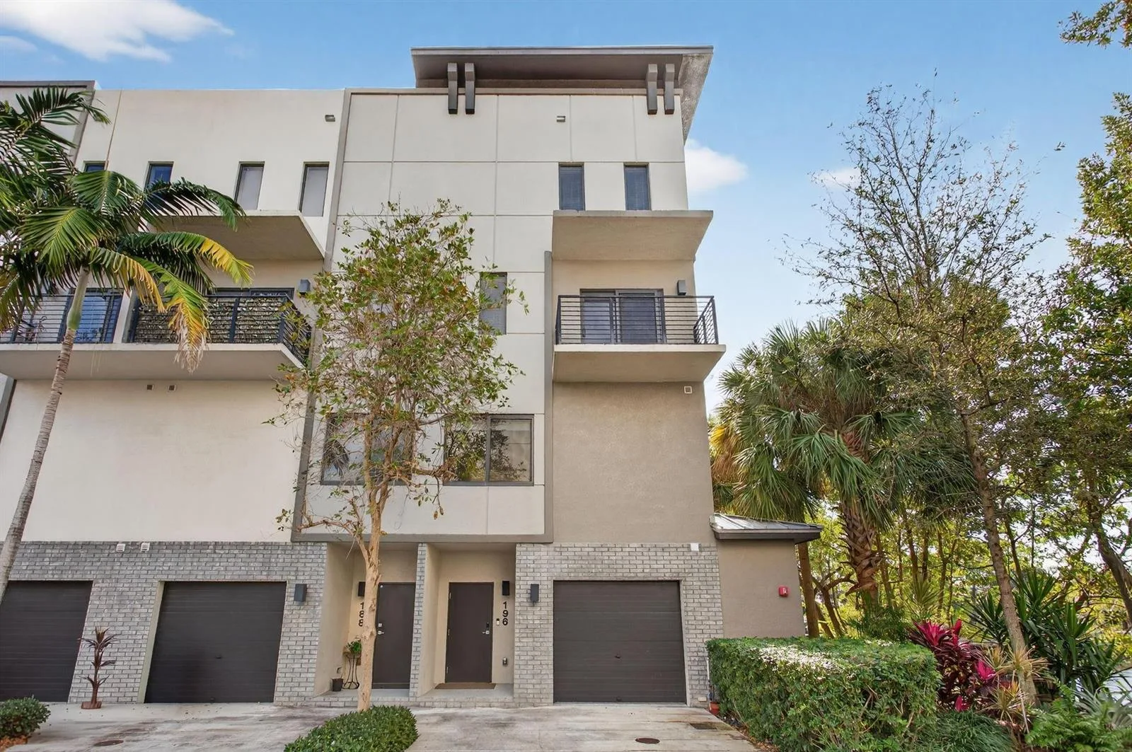 196 SE 4th Terrace # K-1, Pompano Beach, FL 33060